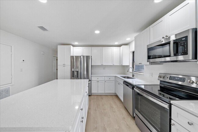 Foto del edificio - 517 Kennwood Ave