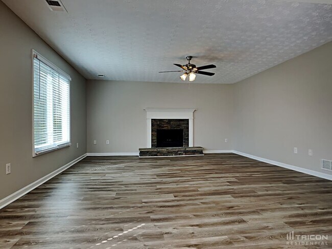 Foto del edificio - 703 Morgans Ridge Dr