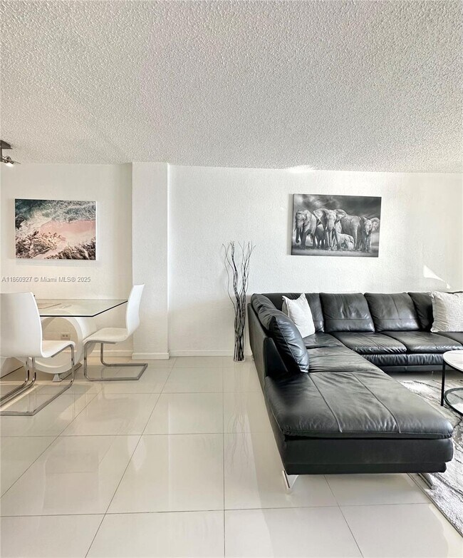 Foto del edificio - 1500 Bay Rd