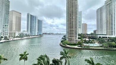 Building Photo - 465 Brickell Ave