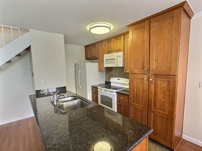 Building Photo - 2 Bedroom Unit in South San Jose Fourplex