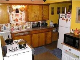  - 16025 Nelacrest Rd