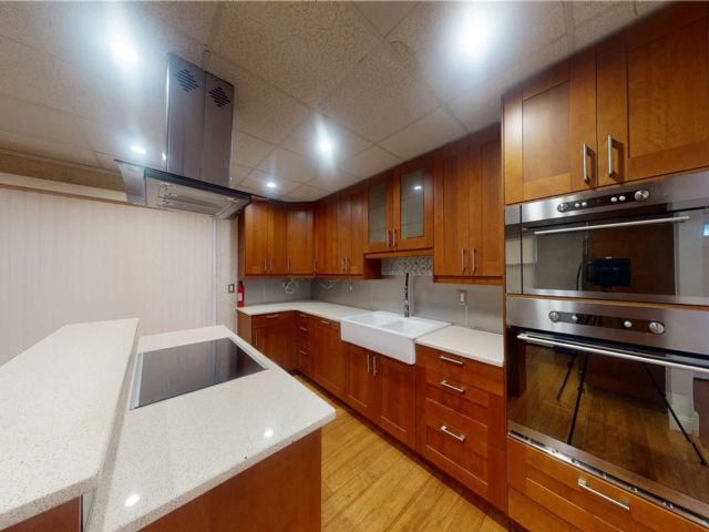 Foto del edificio - 627 Hawkins Rd