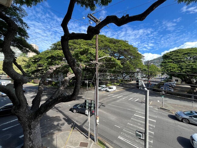 Foto del edificio - Punahou Wilder (Manoa/Makiki) - 2 bedrooms...