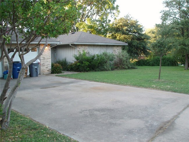 Foto del edificio - 11512 Swearingen Dr