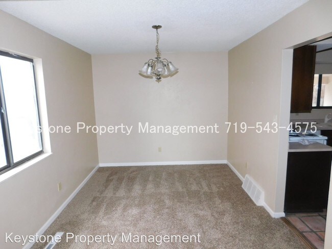 Building Photo - 4 br, 3.5 bath House - 3123 Bandera Blvd.