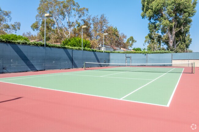 Tennis Court - Stone Creek Apartments