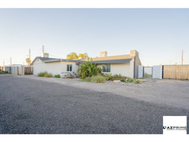 Photo - Charming Phoenix 1/1 Apartment with Modern Upgrades &amp; Prime Location!