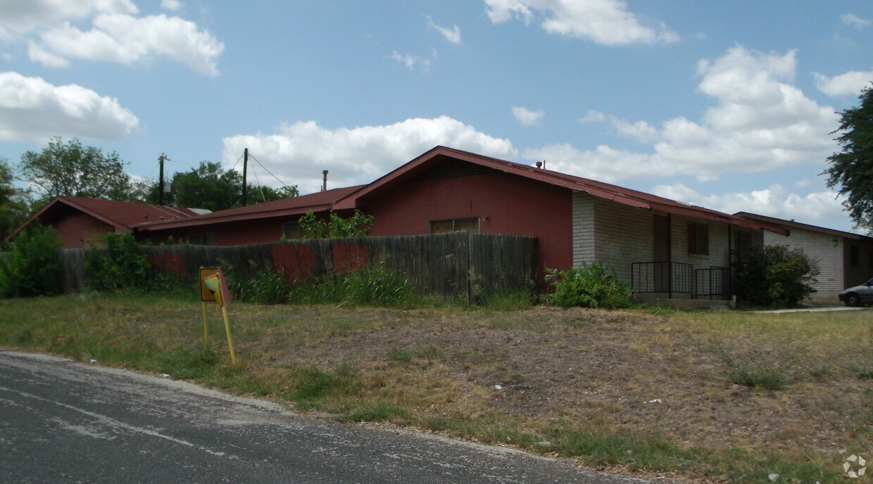 Building Photo - 3803 Sherril Brook Rd