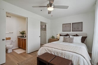 Building Photo - Tinker on Forty8