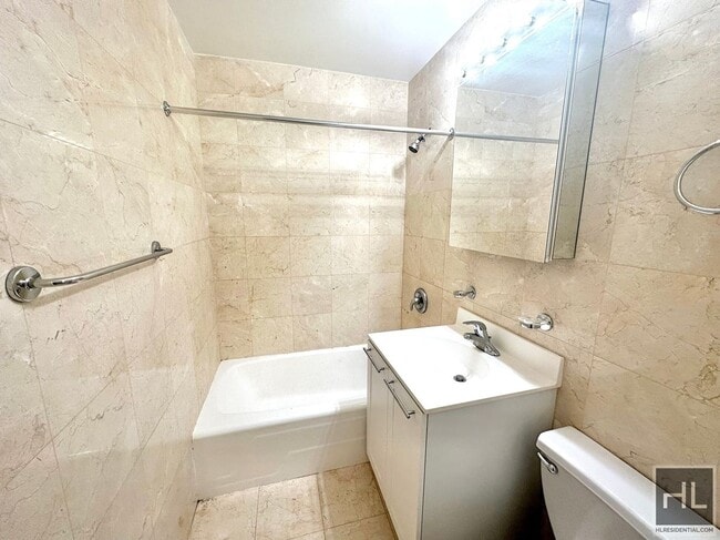 Building Photo - Fourth Avenue