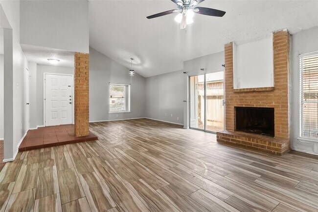 Building Photo - 24123 Red Sky Dr