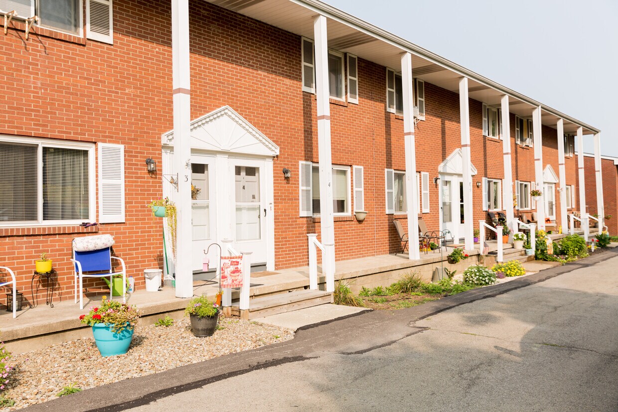 1 Fincher Ln, Butler, PA 16001 Townhome Rentals in Butler PA