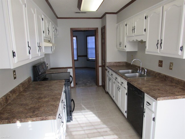 Building Photo - 3 br, 2 bath House - 5429 Craigmont Dr