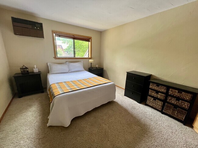 Foto del edificio - 3092 Edison Ct