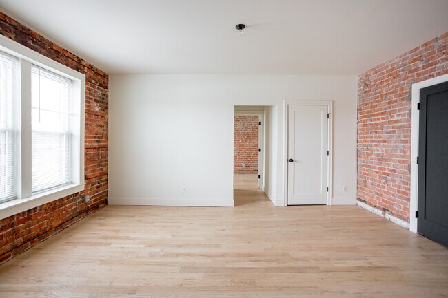 Foto del edificio - 624 Charlotte St