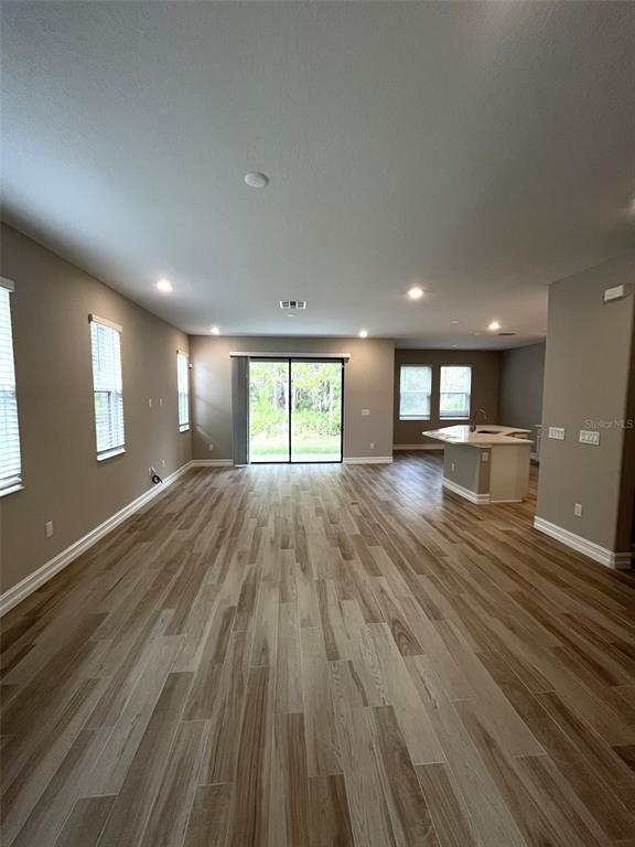 Building Photo - 5070 San Martino Dr