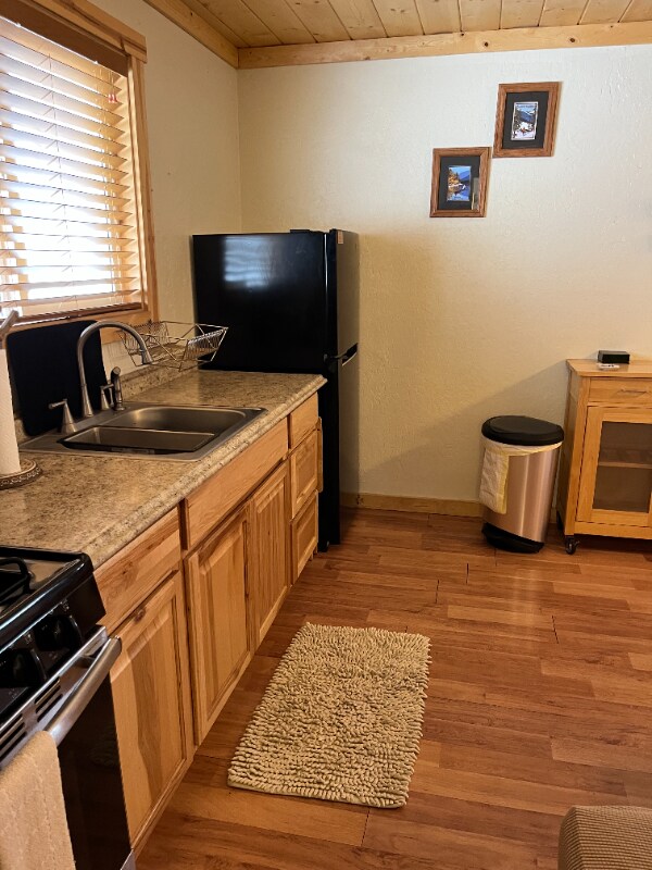 Foto del edificio - 4005 Cedar Ave