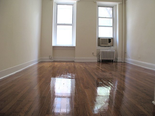 Building Photo - 1059 1st Ave