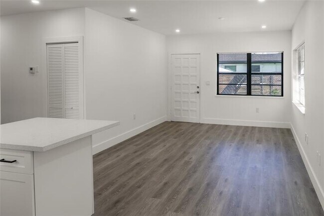 Foto del edificio - 2724 SW 34th Ct