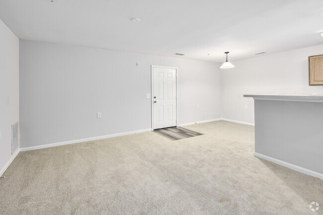 3BR, 2BA - 1,252SF - Living Room - Crossings at Summerland