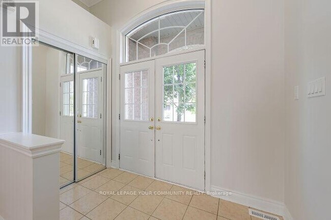Building Photo - 128 Watsonbrook Dr