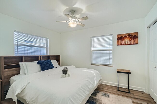 Foto del edificio - 1235 Beach Rd