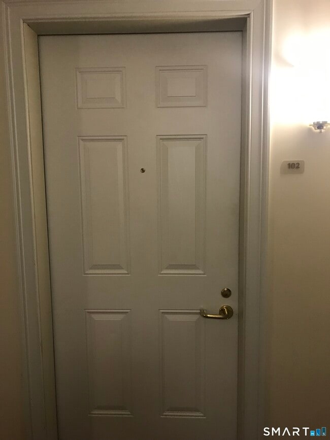 Foto del edificio - 740 Mix Ave