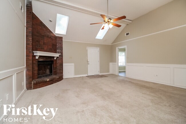 Building Photo - 7364 Ashley Oaks Dr