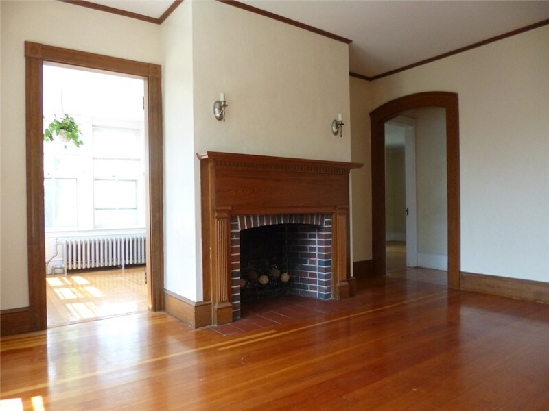 Primary Photo - 20 Cranston Ave