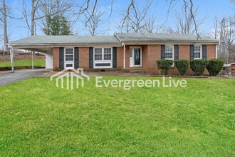 Building Photo - 118 Peachtree Ln