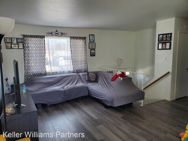 Foto del edificio - 4 br, 2 bath House - 2422 Anjelina Cir W