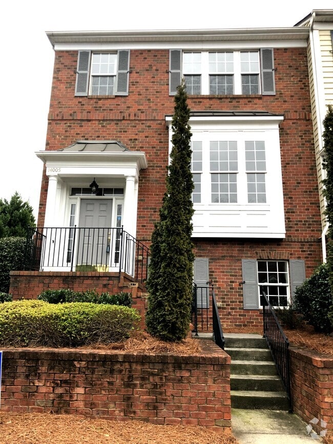 Building Photo - 14005 Labeau Ave