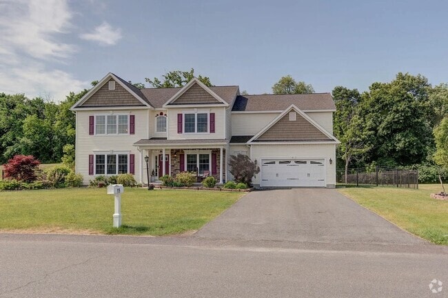 Building Photo - 65 Haywood Ln