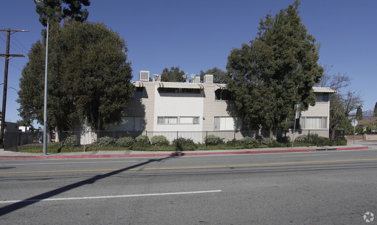 Foto principal - 6006 Fair Ave