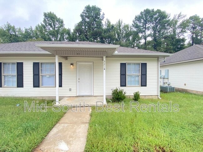 Building Photo - 321 Clint Rd