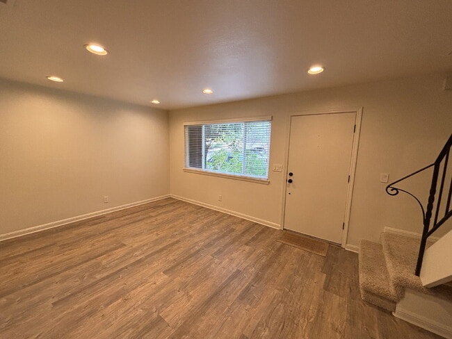 Building Photo - 3287 Marlene Dr