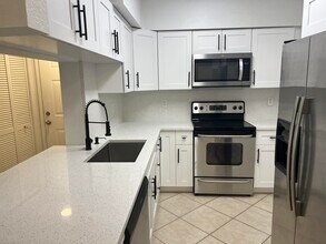 Building Photo - 6394 Emerald Dunes Dr