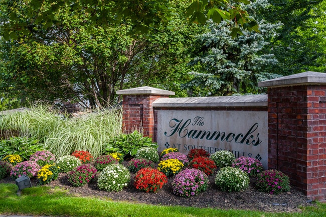 Building Photo - The Hammocks at Southern Hills