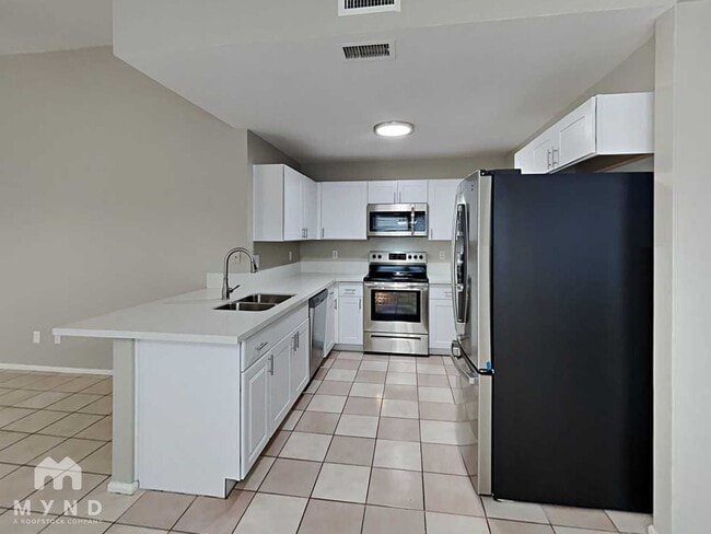 Foto del edificio - 3126 W Foothill Dr