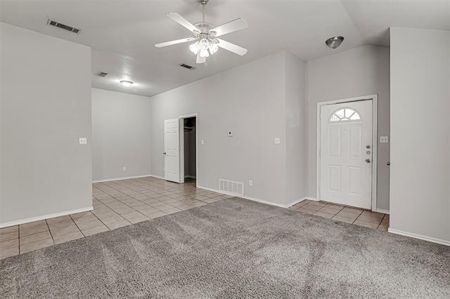 Foto del edificio - 214 Joshua Blvd