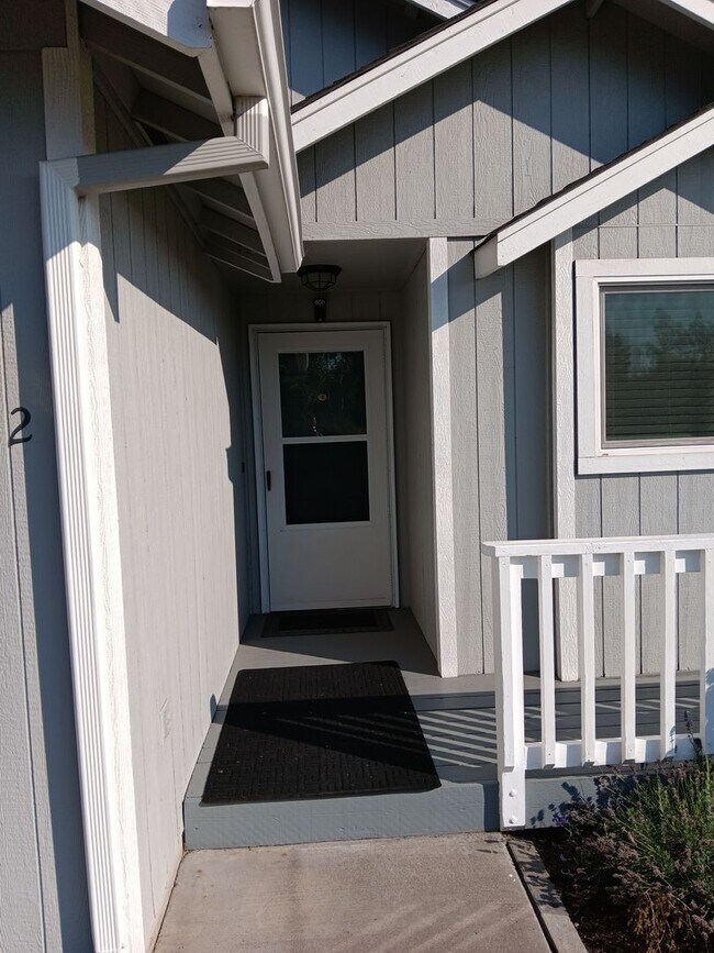 Foto del edificio - Charming Single-Level Home in Bend’s Mountain View Area