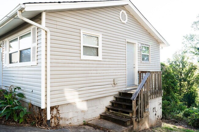 Foto del edificio - 2638 Dexter Ln