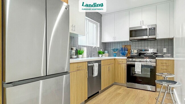 Foto del edificio - 1747 N Kingsley Dr
