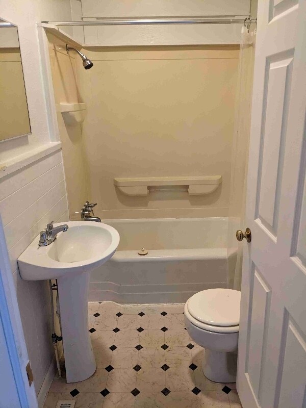 502 E Chapel St, Rowland, NC 28383 House Rental in Rowland, NC