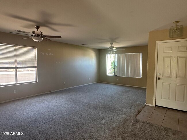 Building Photo - 16112 N 138th Dr