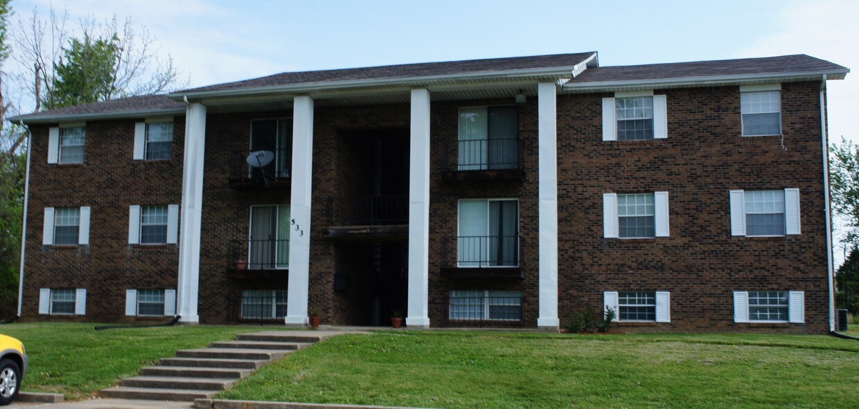 533 Navaho Dr, Radcliff, KY 40160 Apartments in Radcliff, KY