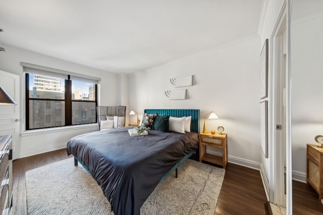 Foto del edificio - 228 E Chestnut St