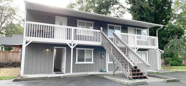 Foto del edificio - 14702 Washington Ave SW