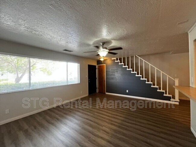 Building Photo - 356 S 200 E
